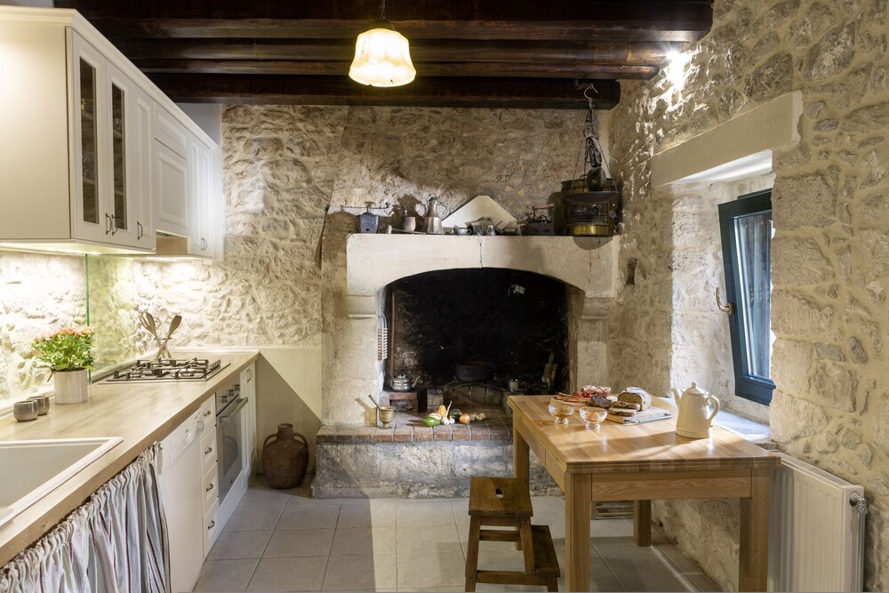 Villa Helidona With Private Pool