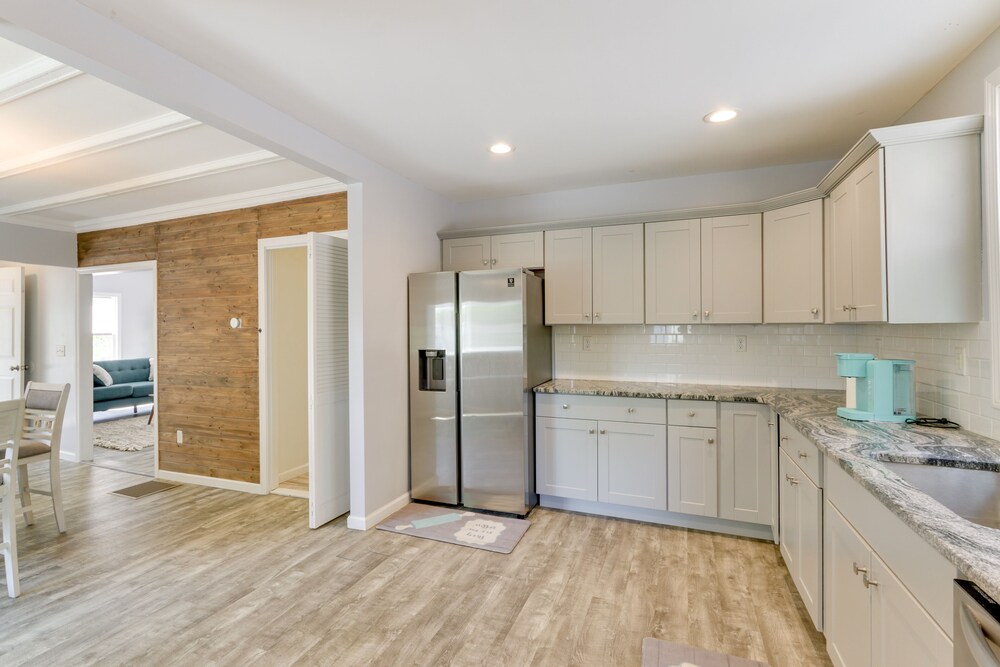 Pet-friendly Connecticut Retreat Near Golfing! - Property Image 16