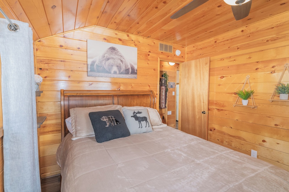 Grizzly Getaway view 4
