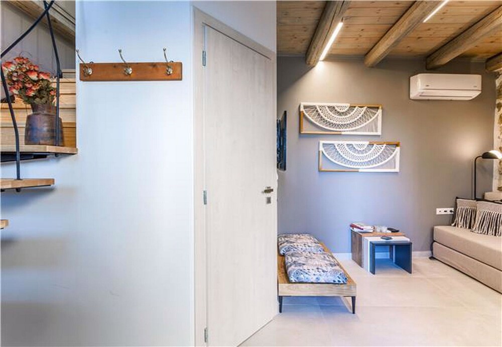 Comfy Townhouse Heraklion view 3