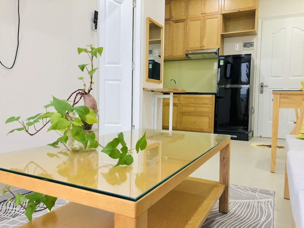 New Hampton Hospitality - Cornelia Hotel & Apartment