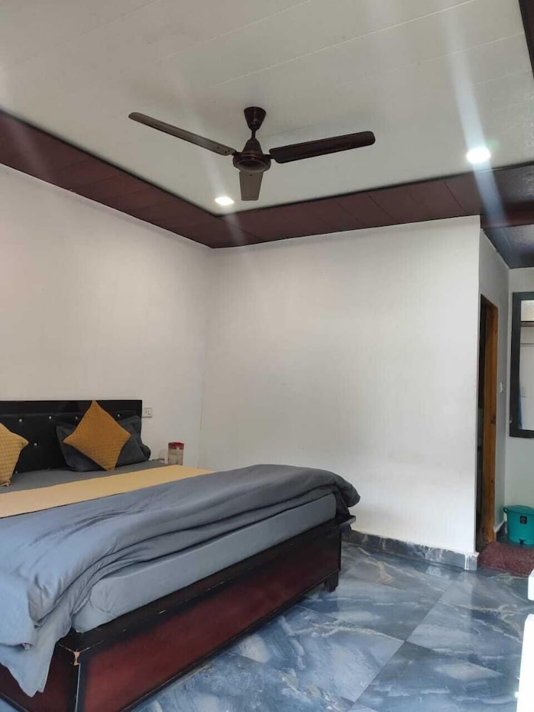 New Mandakini River Resort