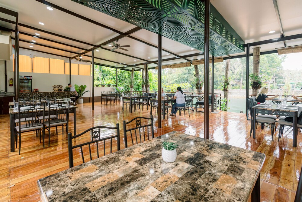 LOBOC RIVERSIDE INN and RESTAURANT