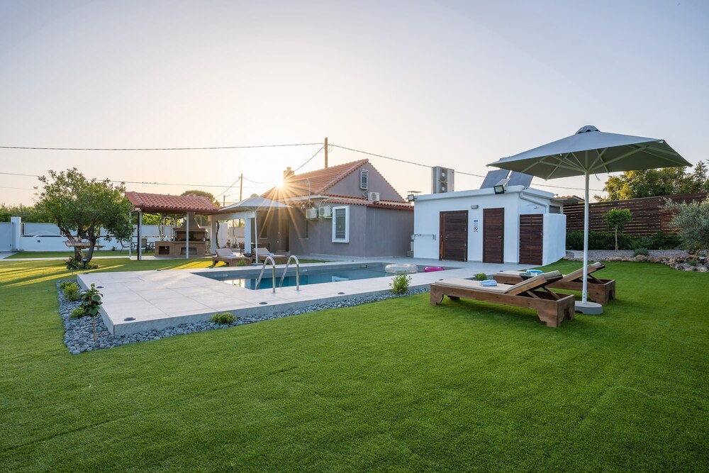 Private Pool Retreat - Georgia s Garden Oasis