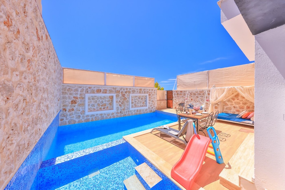 Nergiz Villas