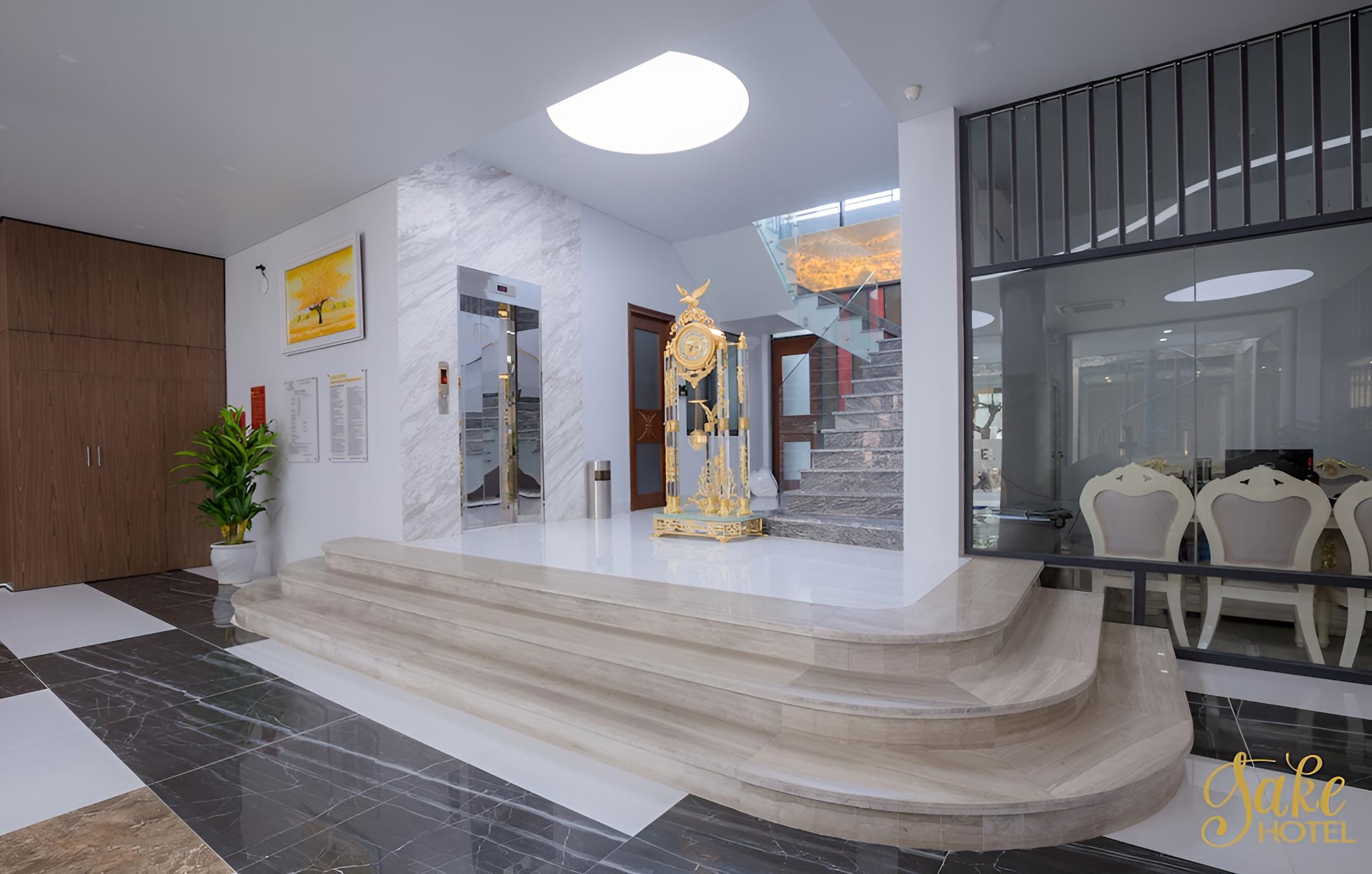 Sake Hotel