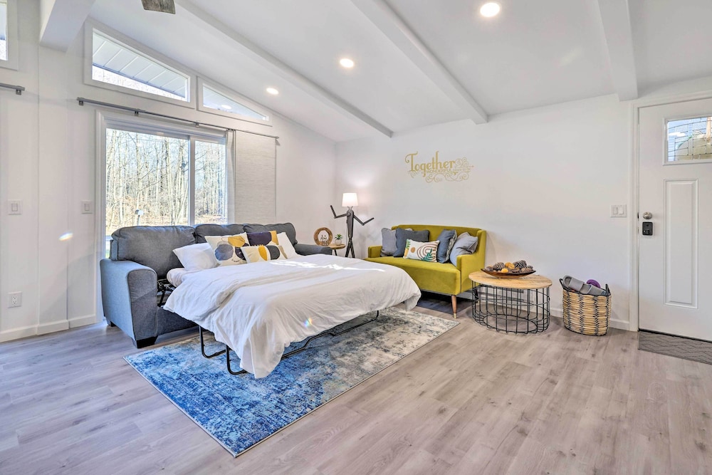 Tobyhanna Home w/ Game Room  Lake Access! - Property Image 31