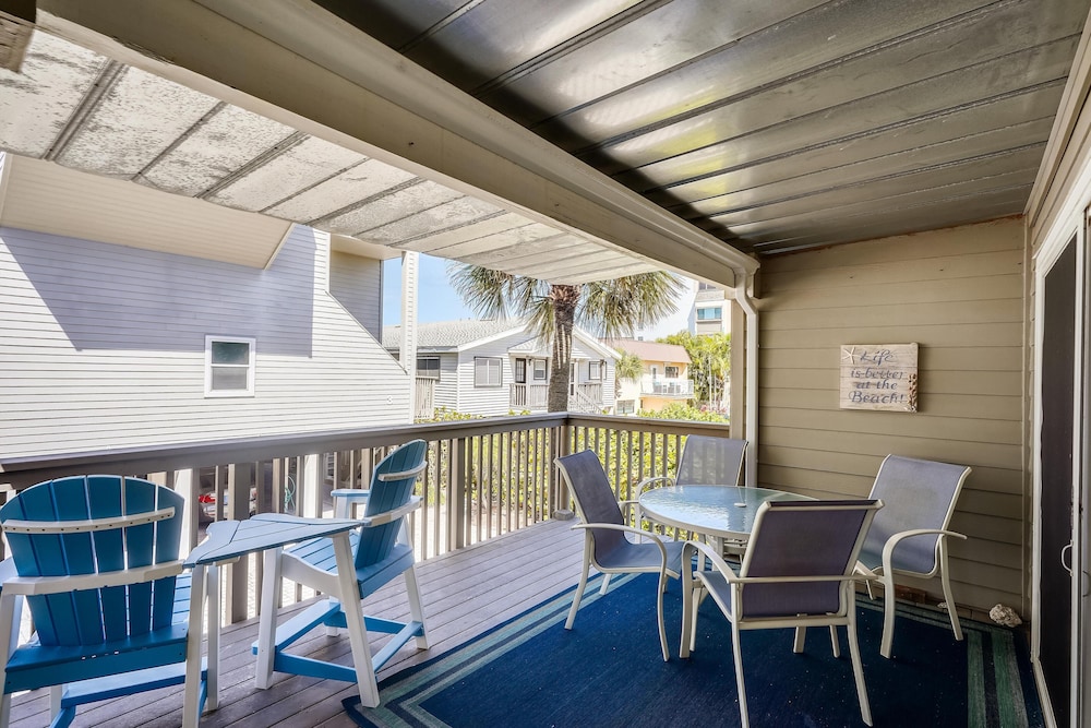 Pelican Pointe 2C