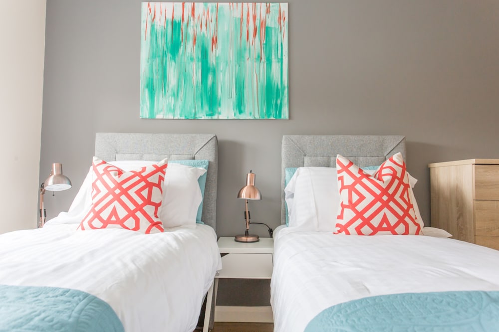 Oxford Vacations - Razia Apartments - Property Image 7