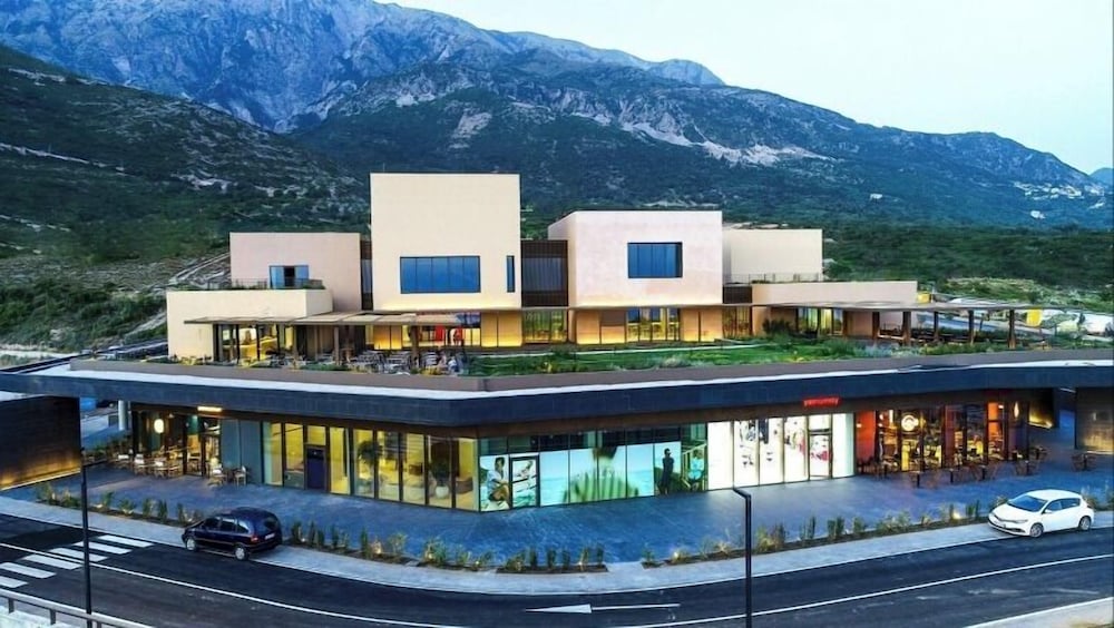 Whisky Green Coast Hotel & Apartments
