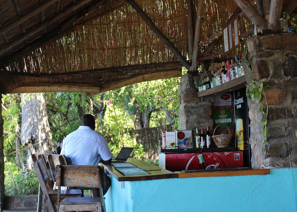 Nkhudzi Beach Lodge