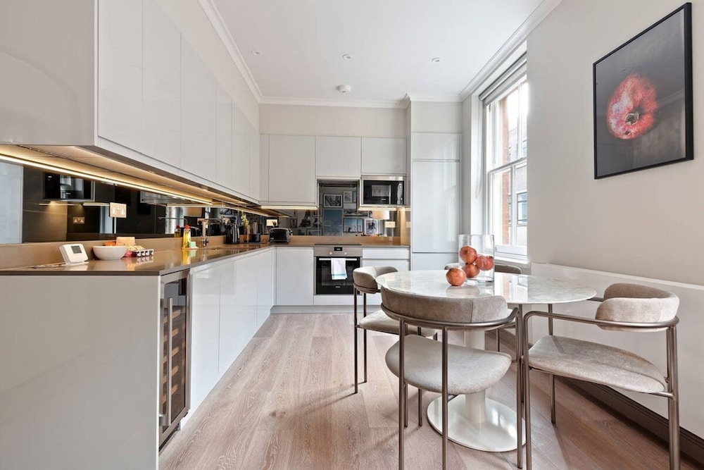 Lovely 2 Bed near Covent Garden & Tube