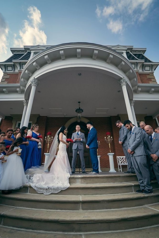 Steele Mansion