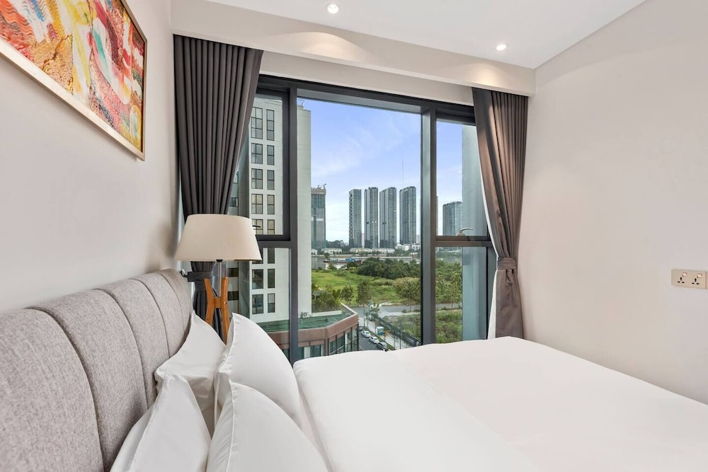 The Metropole - Horizon View Riverside