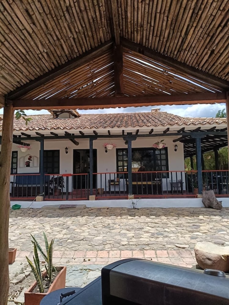 ESTANCIA VILLA BLANCA
