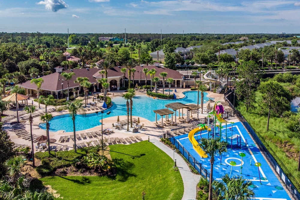 3 Mi to Disney: Family-friendly Home!