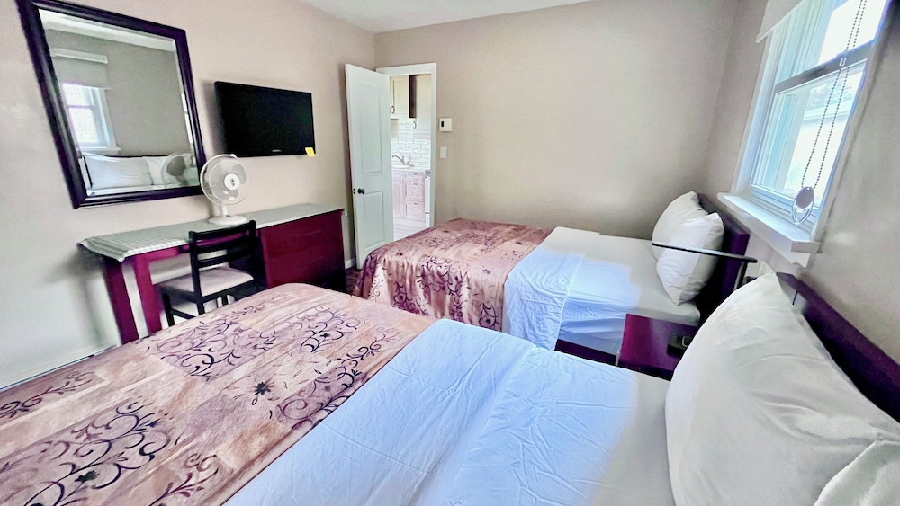 Park Place Motel & Suites