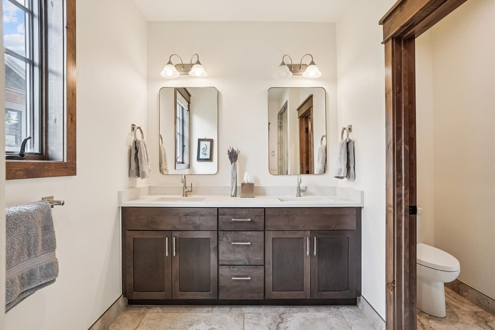 Breck Mountain Getaway 4 Bedroom Home