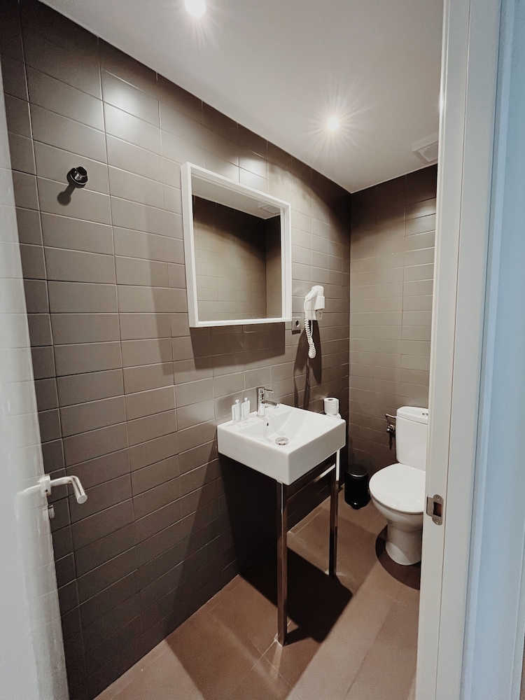 Apartamentos Express by gaiarooms