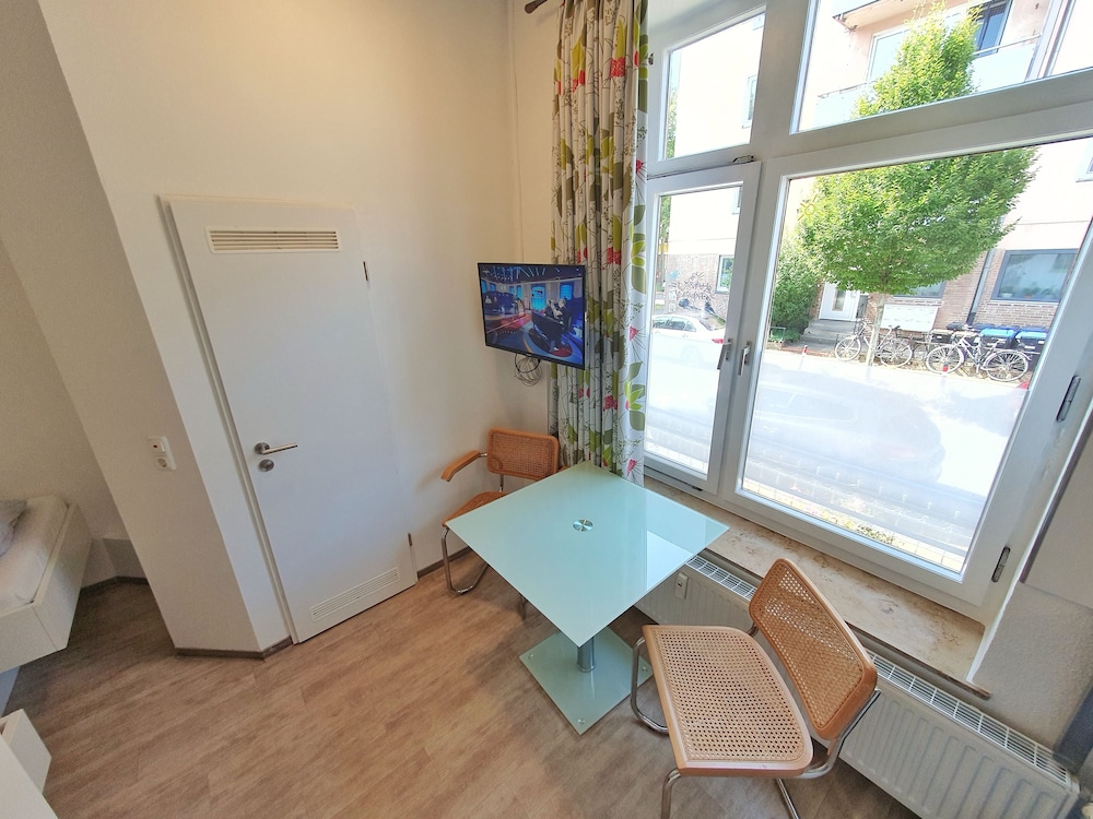 Aparthotel B & L