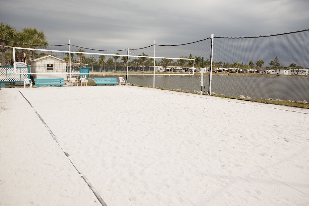 Siesta Bay RV Resort