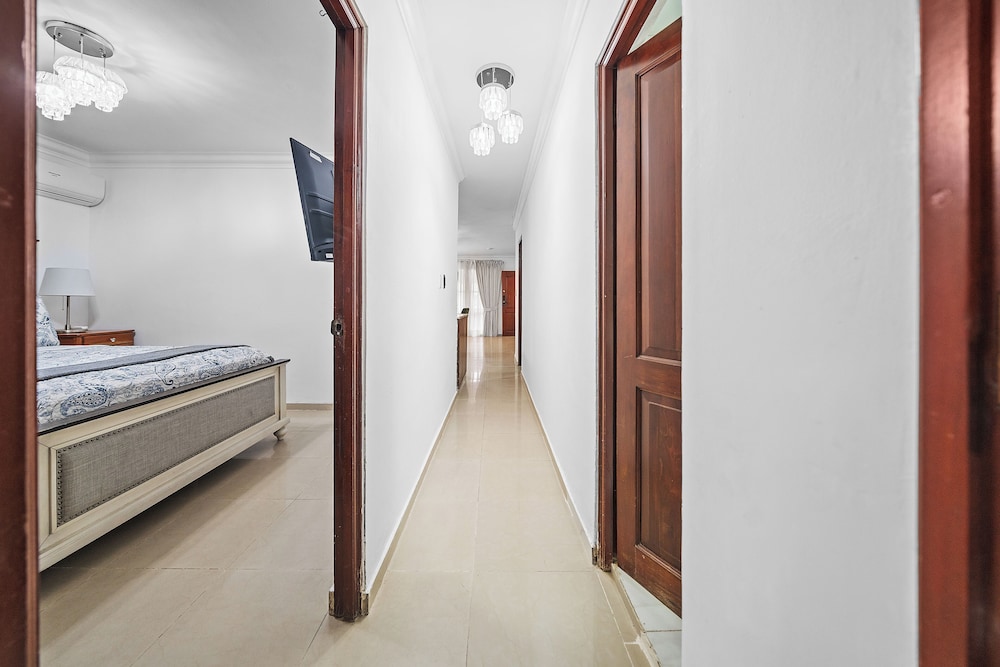 COZY ELEGANT 2BR SPACE