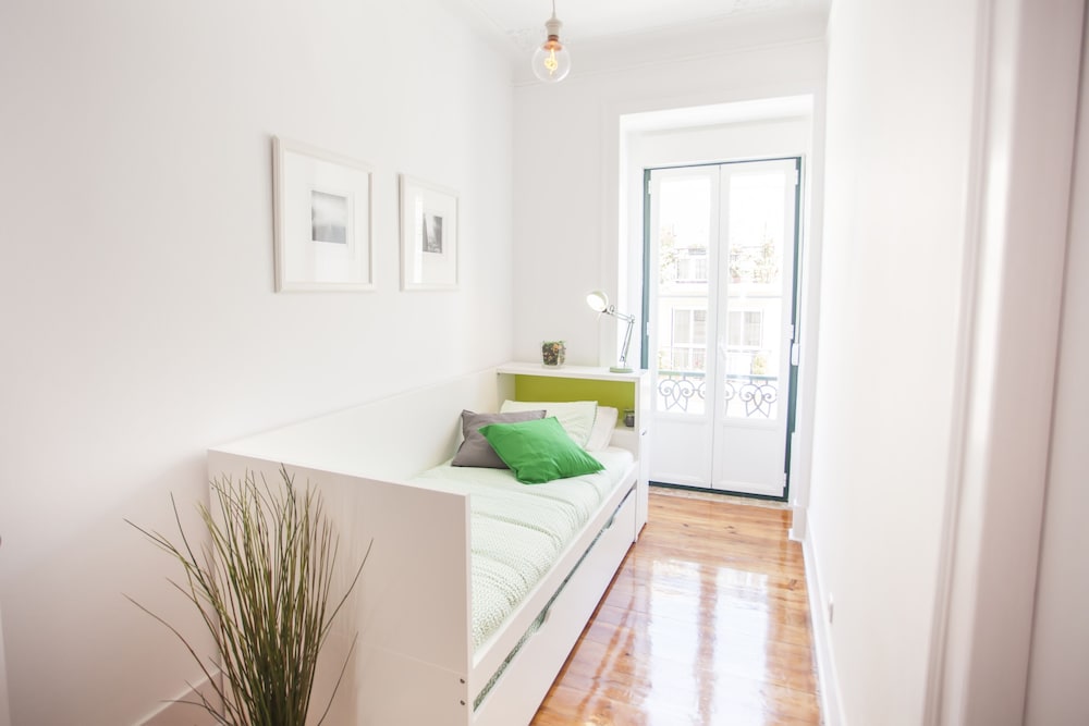 Central & Cosy Apartment view 2