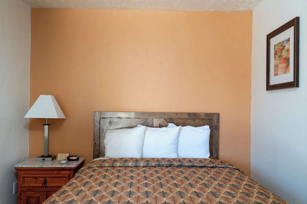 Santa Fe Vacations - King's Rest Court Inn - Property Image 90