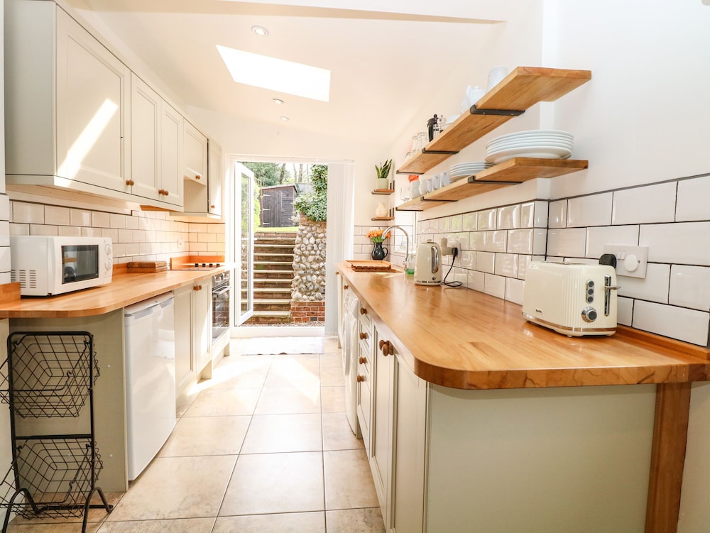 8 Melinda Cottage
