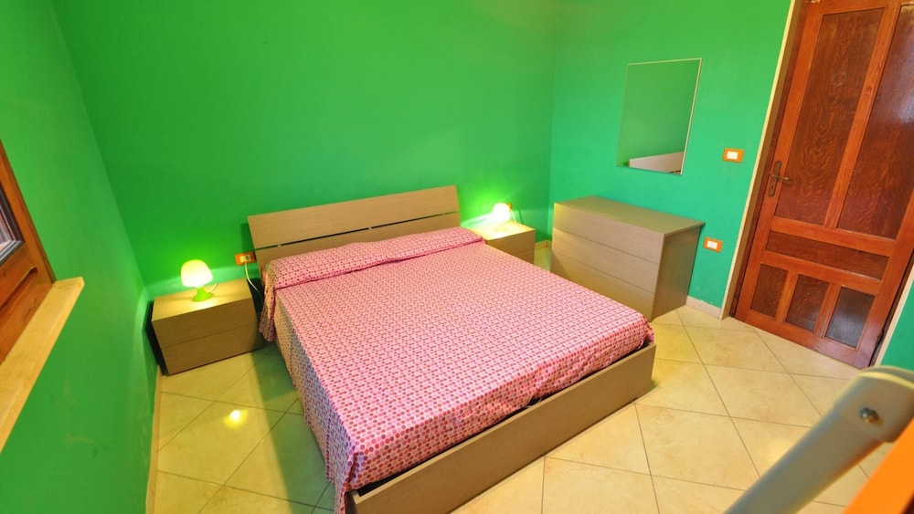 Villa for 6 People 2 Bedrooms a few Meters From the sea