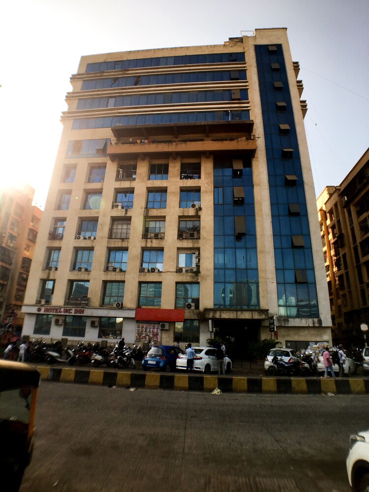 BKC Backpackers - Trade Centre