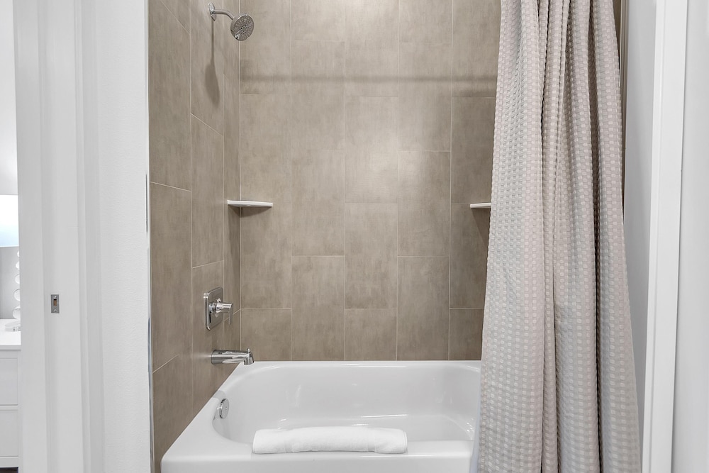Azul Townhomes A1