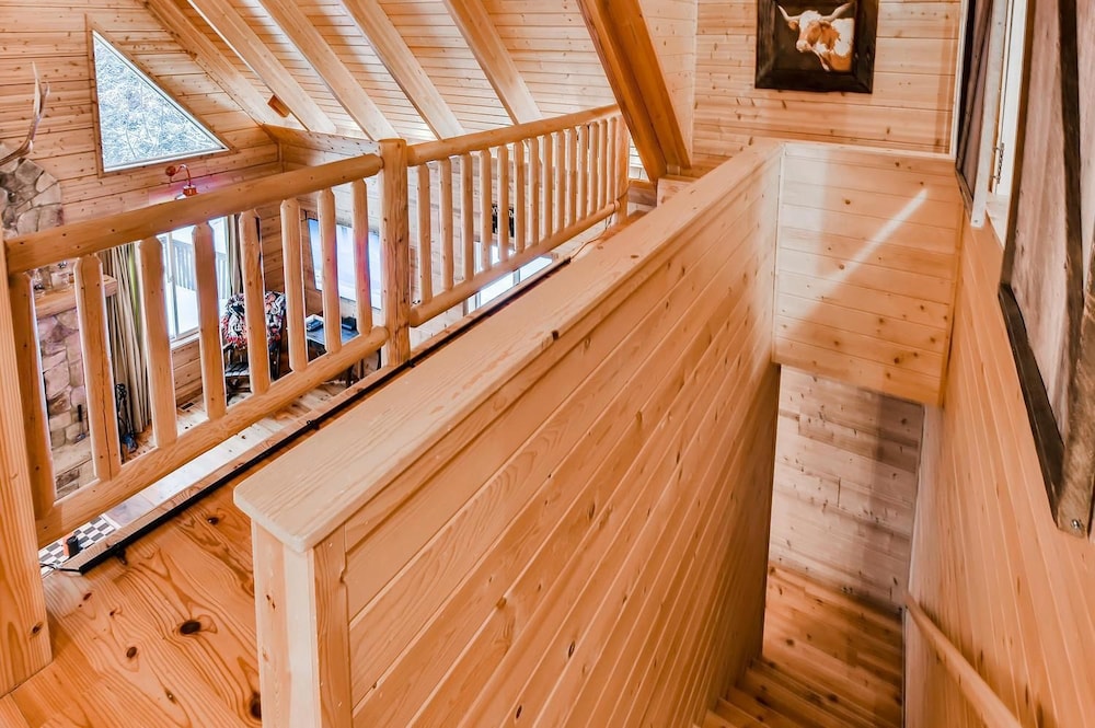 Ridgecrest Hideaway