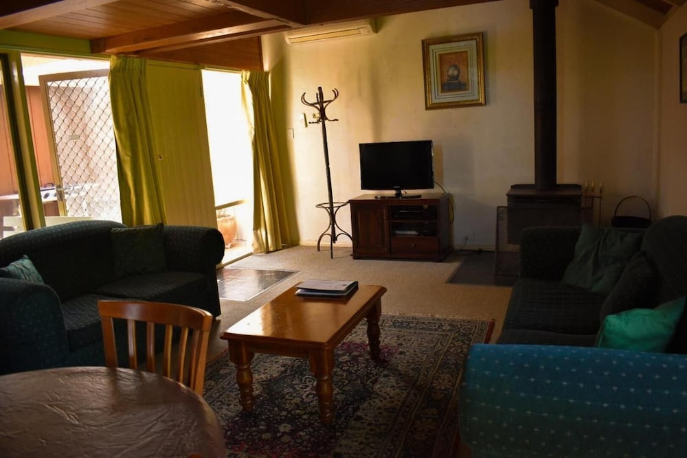 Clarendon Chalets