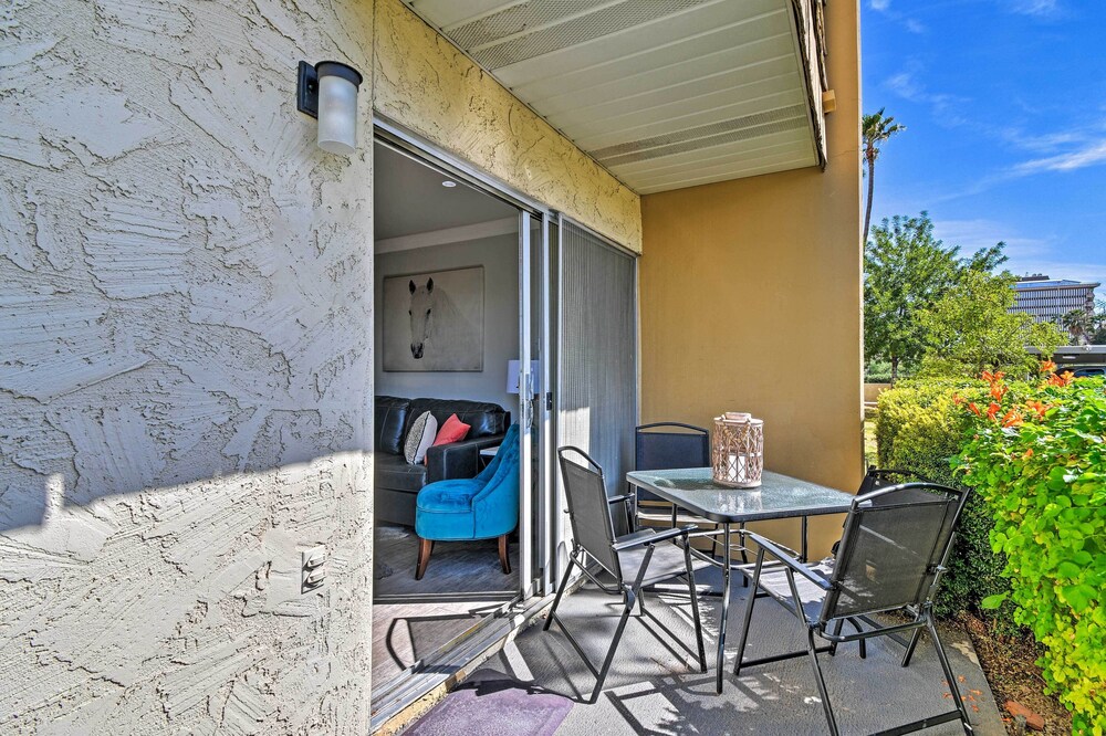 Near Fashion Square & Old Town: Scottsdale Condo! view 5