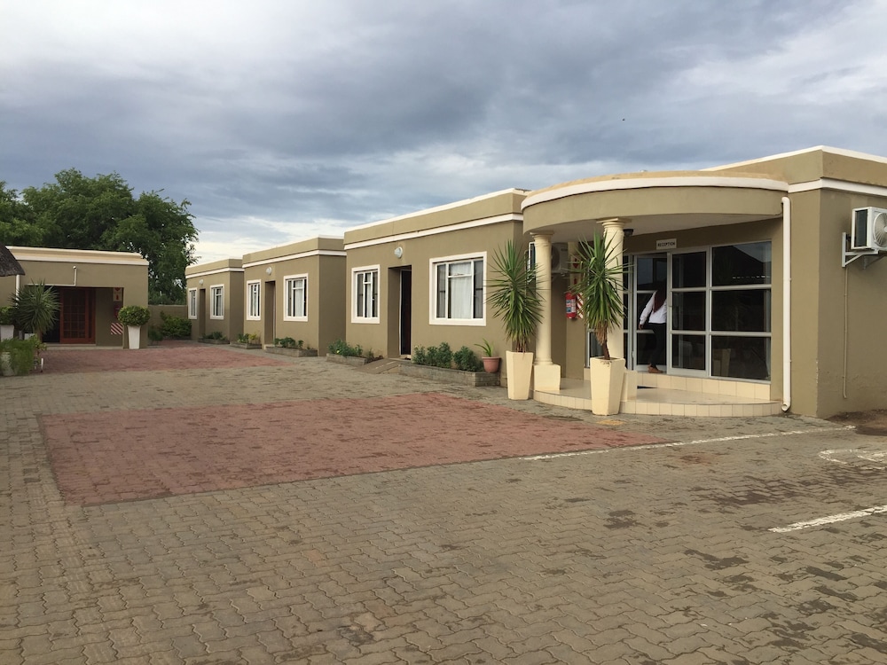 The Curve Guest House