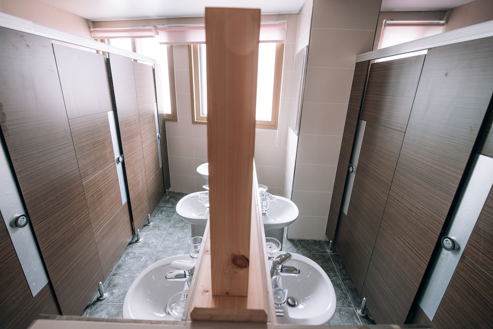 Midtown Hostel