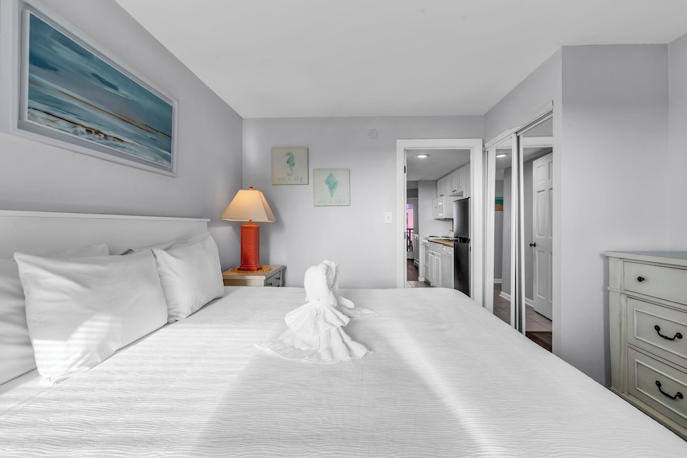 Bluewater Resort 1103