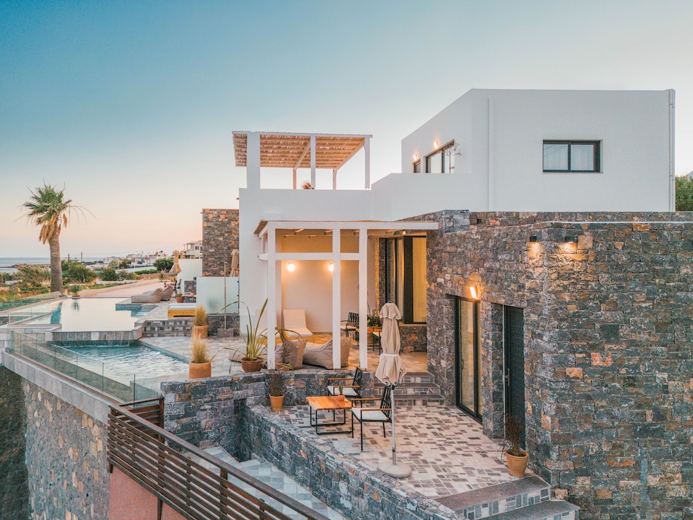 Plakakia Luxury Apartments