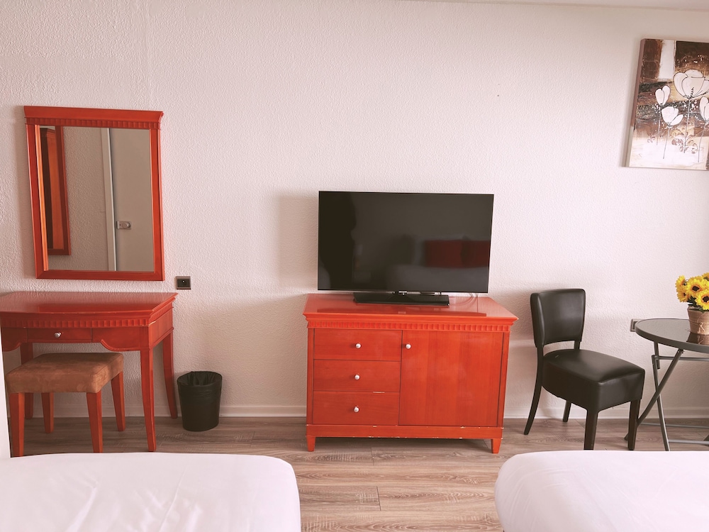 Les Allues Vacations - Hotel La Tarentaise - Property Image 9