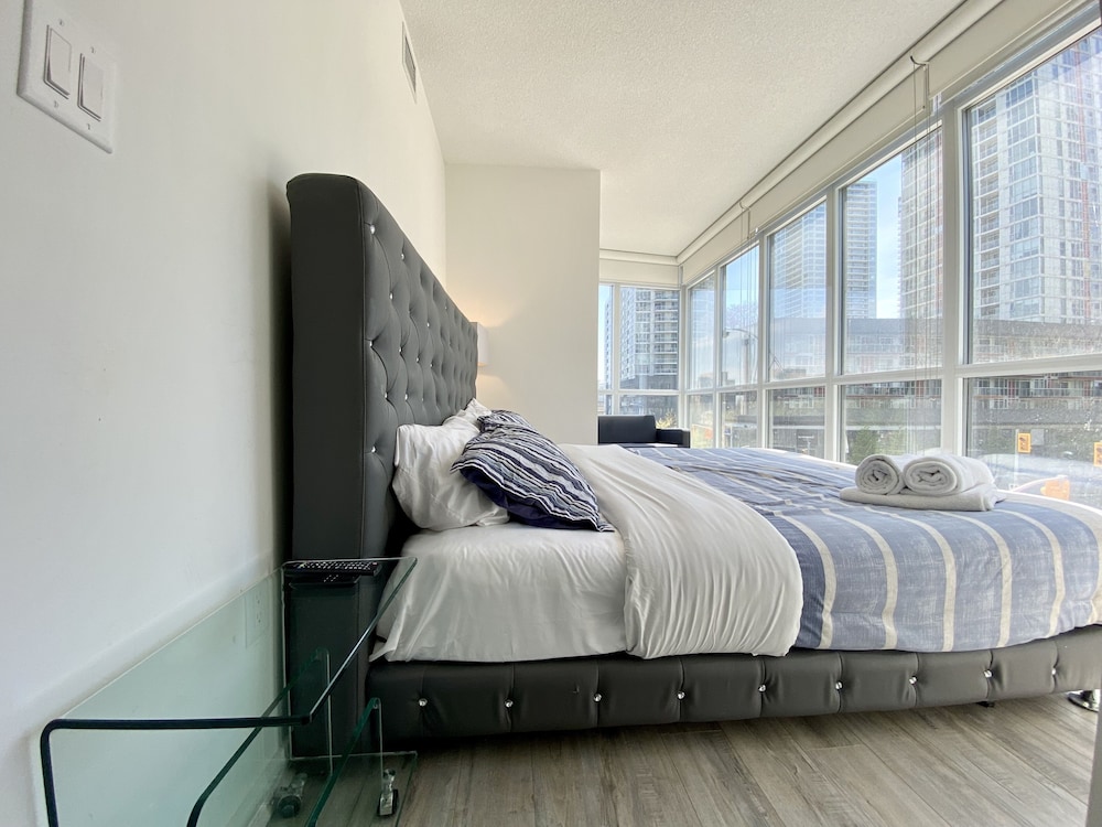 Waterfront Luxury Residences
