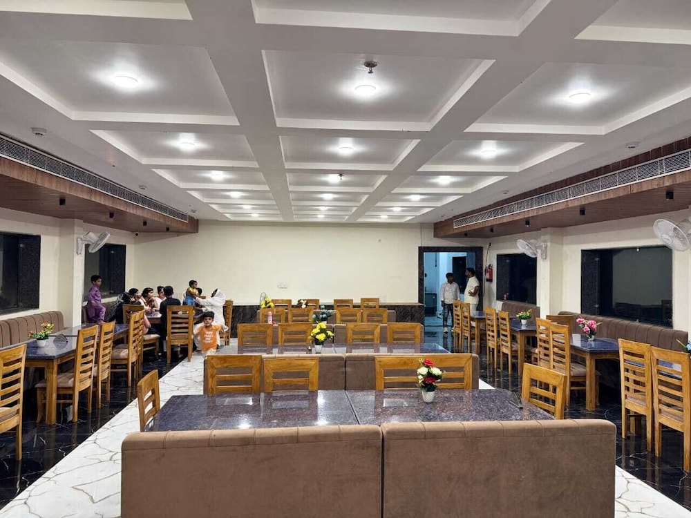 Hotel Grand Lucent