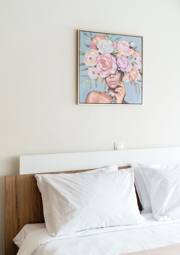 Elysee apartment 9A