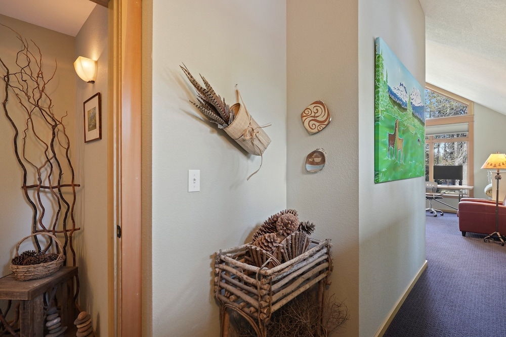 28 Big Leaf 3 Bedroom Home