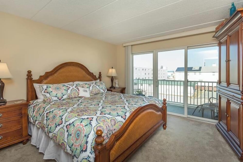 Marina View 207