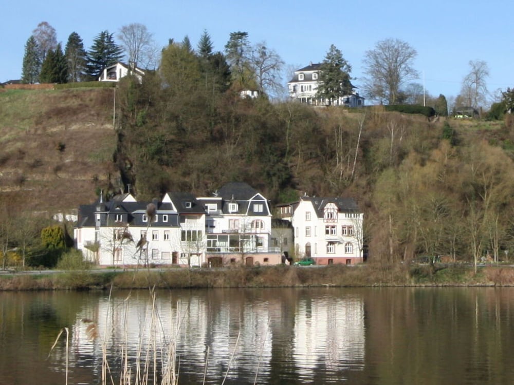 Appealing Apartment in Alf
