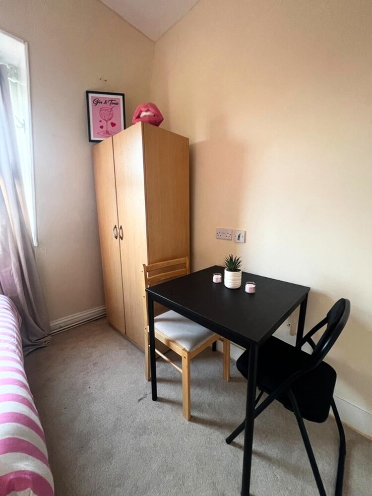 Cosy London Apartment Near Earl's Court
