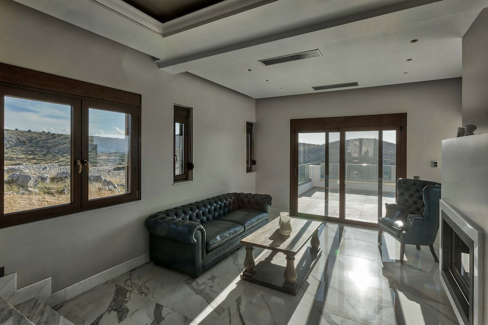 Villa Haria - Lux Villa With Private Pool in Crete