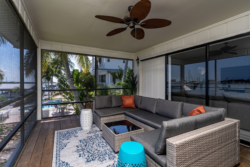 295 Ostego Dr - Gorgeous Bay Front Home 4 Bedroom Home by RedAwning