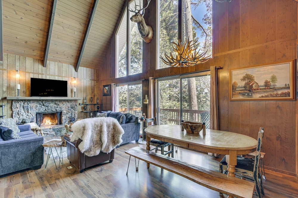 Chic Lake Arrowhead Retreat: 4 Seasons of Fun!